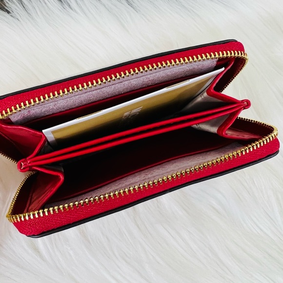 Michael Kors Jet Set Small Zip Around Card Case Wallet - Picture 7 of 14